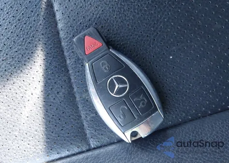 2013 Mercedes-Benz C 300 Sport 4Matic из США, поврежденный, VIN WDDGF8AB1DR251323